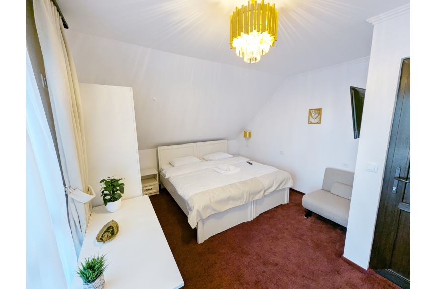 camera nr.5 - camera dubla cu baie proprie si balcon