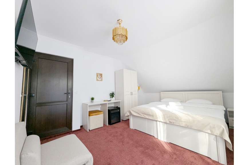 camera nr.6 - camera dubla cu baie proprie si balcon