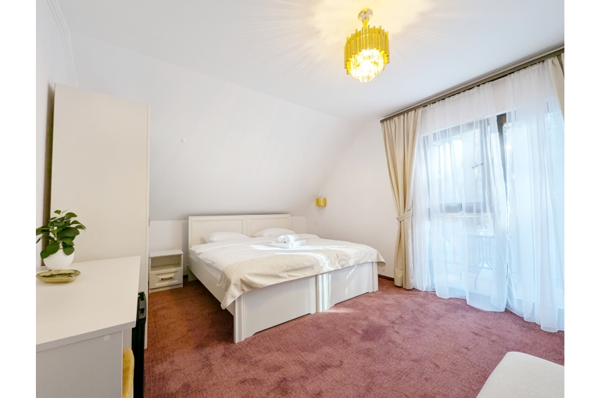 camera nr.6 - camera dubla cu baie proprie si balcon