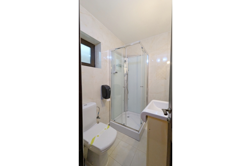 CAMERA NR.1 - camera dubla cu baie proprie